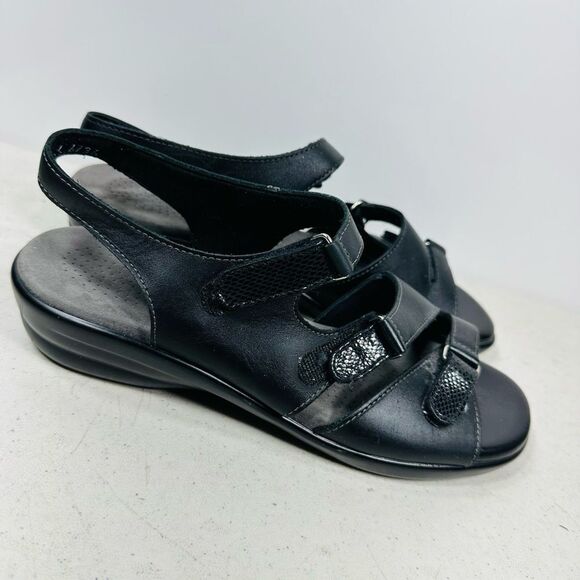 SAS Black Leather Strappy Sandals Women's 9 N - Picture 2 of 8
